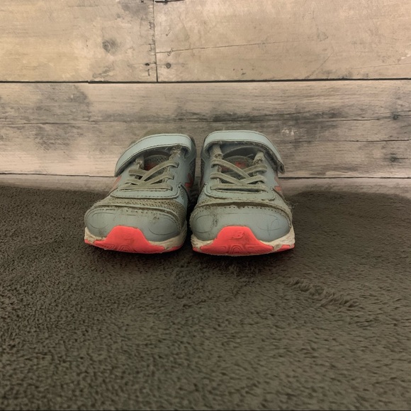 New Balance 680v5 little kids size 9 - Picture 5 of 6